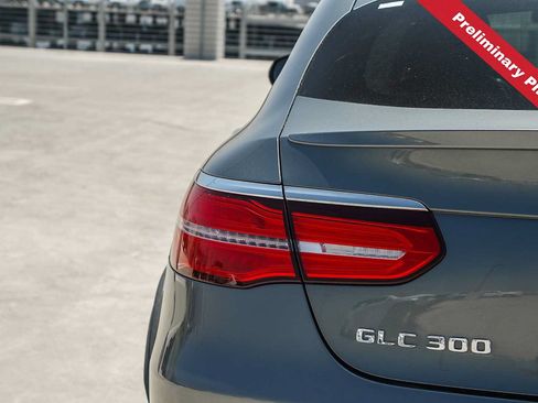 Used 2018 Mercedes-Benz GLC 300 4MATIC Coupe image 9