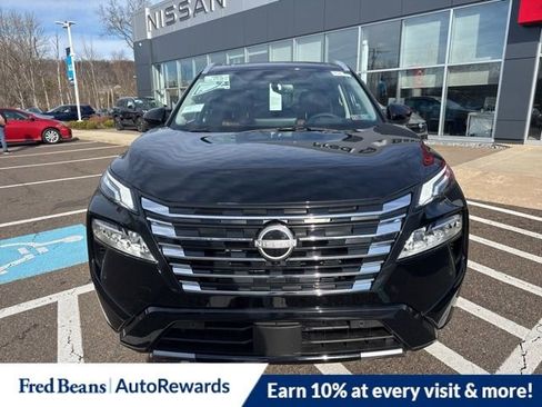 New 2026 Nissan Rogue Platinum image 3