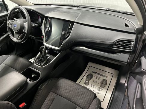 Used 2024 Subaru Outback Premium image 3