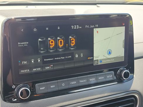Used 2022 Hyundai Kona Limited AWD/4WD image 27