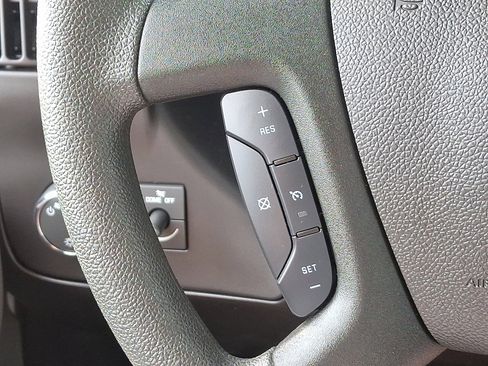 Used 2024 Chevrolet Express 2500 w/ Driver Convenience Package image 20