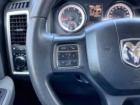 Used 2019 RAM 1500 Classic SLT RWD image 23
