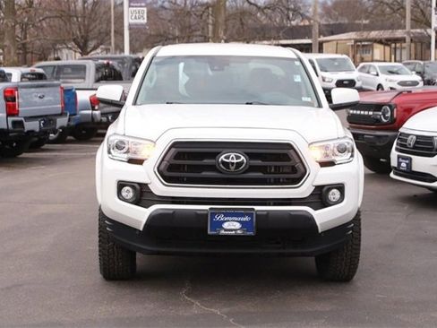 Used 2023 Toyota Tacoma SR5 image 4