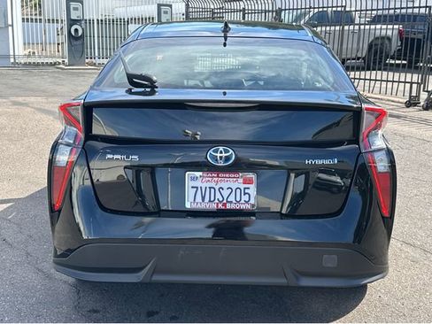 Used 2016 Toyota Prius Three Touring image 12
