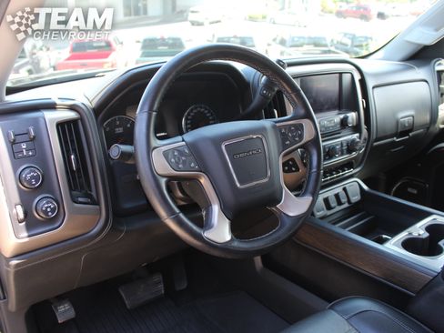 Used 2018 GMC Sierra 1500 Denali w/ Denali Ultimate Package AWD/4WD image 13