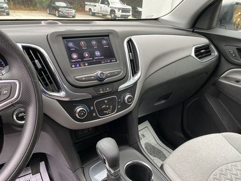 Used 2024 Chevrolet Equinox LS FWD image 23