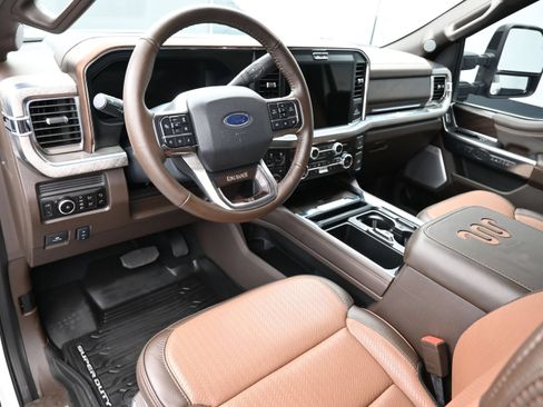 Used 2025 Ford F350 King Ranch w/ FX4 Off-Road Package AWD/4WD image 22