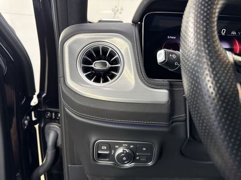 Used 2025 Mercedes-Benz G 550 image 14