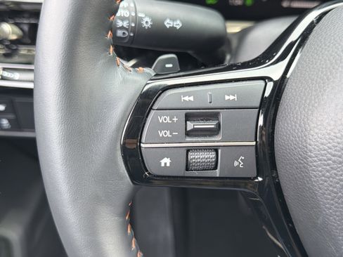 Certified 2023 Honda CR-V Sport Touring image 18