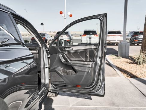 Used 2024 Volkswagen Tiguan Wolfsburg Edition FWD image 9
