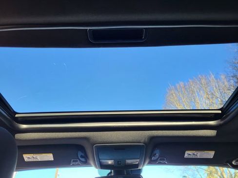 Used 2018 Dodge Challenger R/T w/ Sound Group image 10