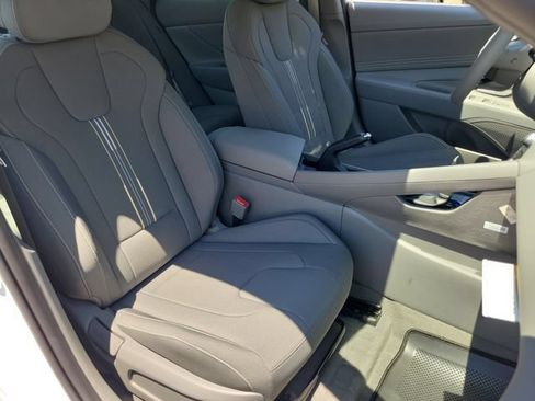 New 2026 Hyundai Elantra Sport FWD image 21