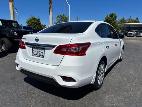 Used 2019 Nissan Sentra S FWD image 3