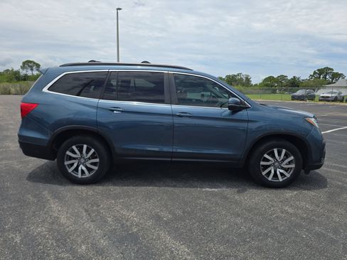 Used 2021 Honda Pilot EX image 3