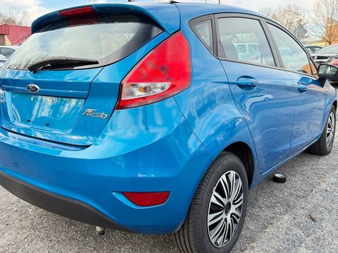 Used 2013 Ford Fiesta SE image 7