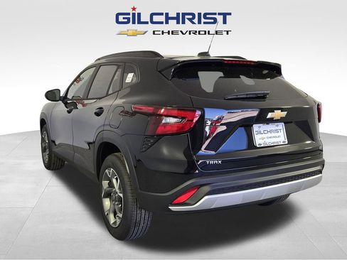 New 2026 Chevrolet Trax LT w/ Driver Confidence Package image 5