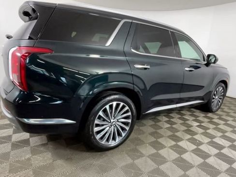 Used 2025 Hyundai Palisade Calligraphy FWD image 4