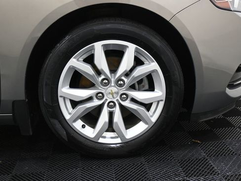 Used 2018 Chevrolet Impala LT FWD image 32