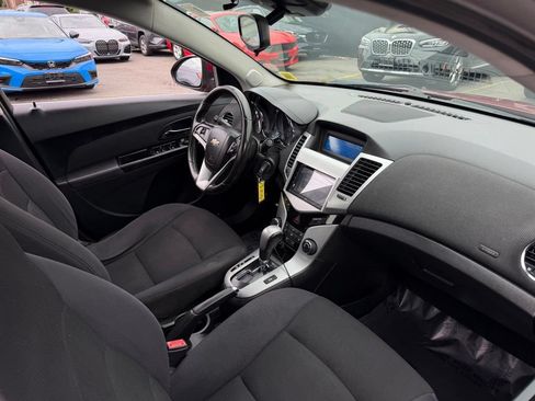 Used 2012 Chevrolet Cruze LT w/ All-Star Edition FWD image 10