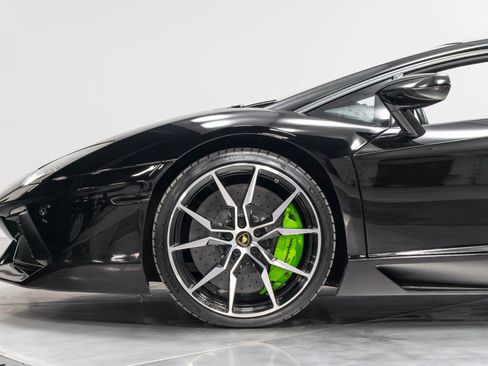 Used 2015 Lamborghini Aventador LP 700-4 AWD/4WD image 32