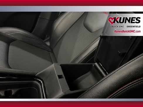 Used 2025 Jeep Compass Trailhawk image 34