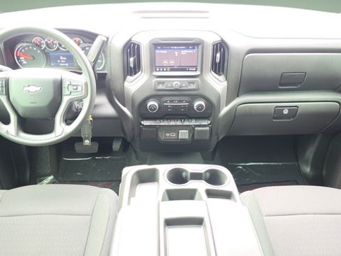 Used 2022 Chevrolet Silverado 1500 Custom w/ Safety Confidence Package AWD/4WD image 10