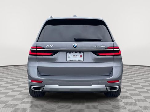 Used 2025 BMW X7 xDrive40i image 6