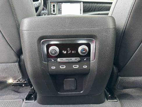 Certified 2024 GMC Yukon XL Denali w/ Denali Reserve Package AWD/4WD image 22