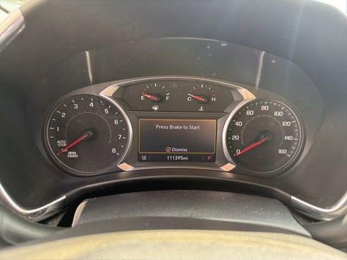 Used 2019 Chevrolet Equinox Premier image 3