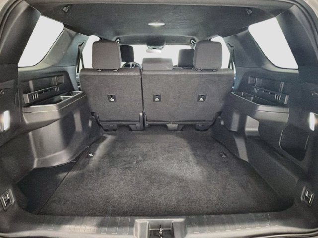 Used 2025 Toyota 4Runner SR5 AWD/4WD image 22