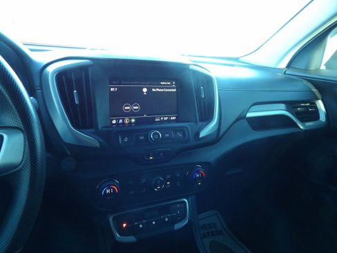 Used 2022 GMC Terrain SLE w/ Driver Convenience Package FWD image 15