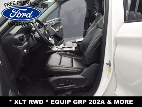 Used 2020 Ford Explorer XLT w/ Equipment Group 202A image 11