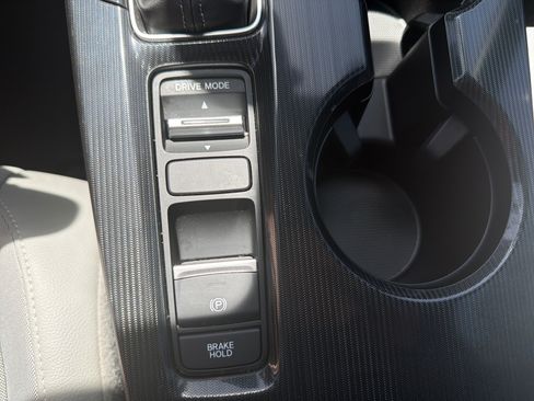 Certified 2025 Honda Civic Sport image 34