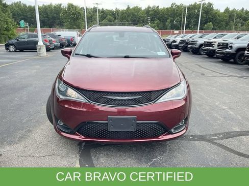 Used 2019 Chrysler Pacifica Touring Plus w/ S Appearance Package FWD image 30
