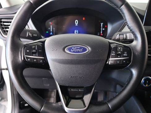 Used 2023 Ford Escape Active AWD/4WD image 3