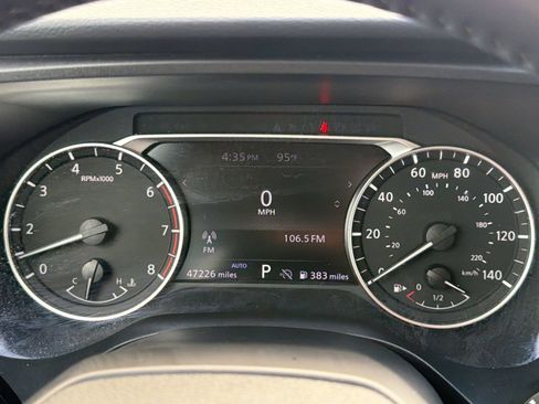 Used 2025 Nissan Rogue SV AWD/4WD image 23