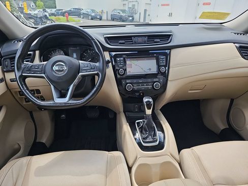 Used 2017 Nissan Rogue SL w/ SL Premium Package AWD/4WD image 11
