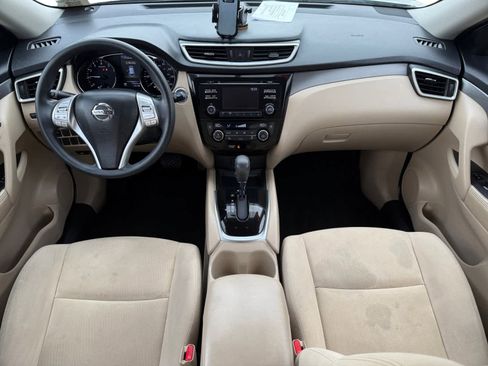 Used 2016 Nissan Rogue SV image 12