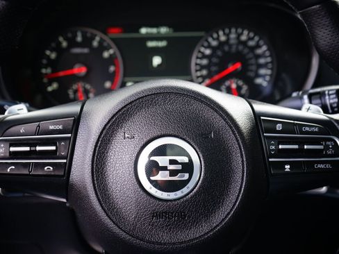 Used 2021 Kia Stinger GT2 image 26