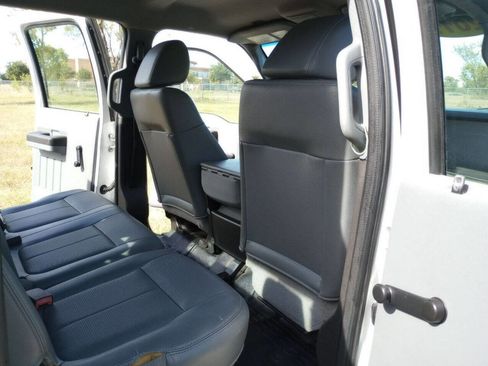 Used 2011 Ford F350 XL w/ Camper Pkg image 29
