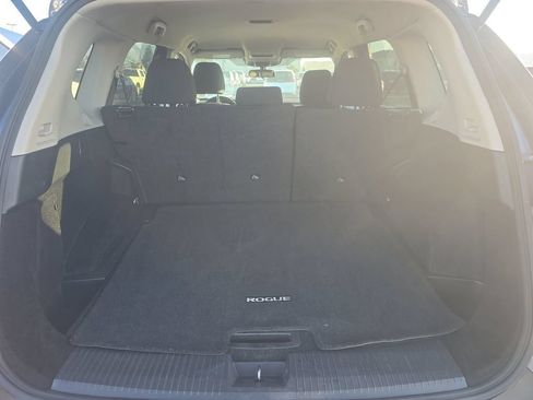 Used 2023 Nissan Rogue S AWD/4WD image 7