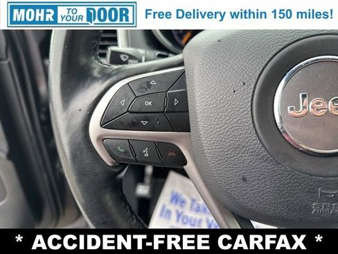 Used 2019 Jeep Grand Cherokee Laredo image 16