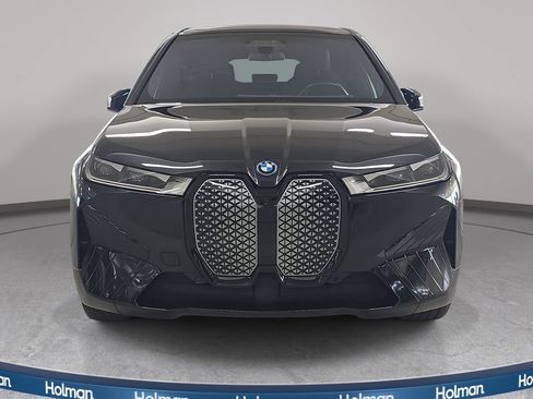 Used 2024 BMW iX xDrive50 w/ Sport Package AWD/4WD image 3