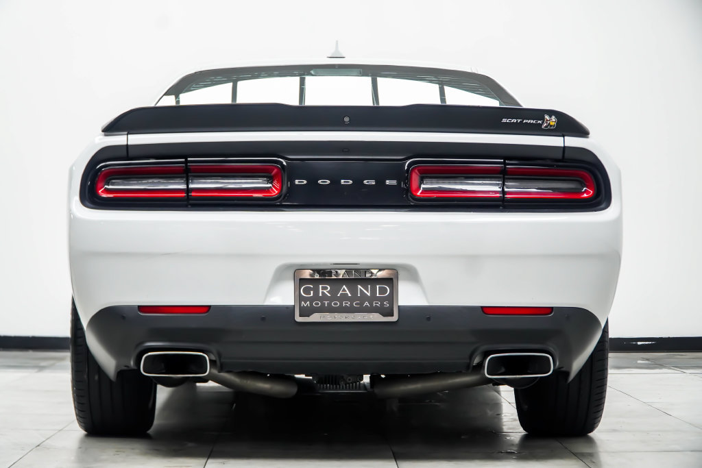 Used 2021 Dodge Challenger R/T Scat Pack RWD image 15