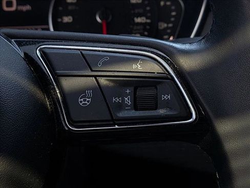 Used 2023 Audi A4 2.0T Premium w/ Convenience Package image 10