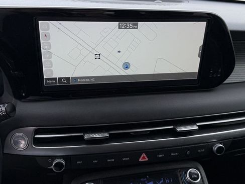 Used 2023 Hyundai Palisade Limited image 17