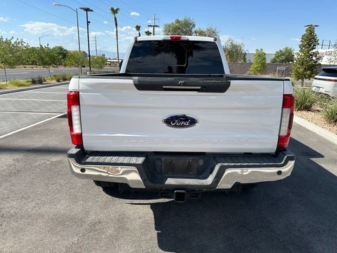 Used 2019 Ford F250 Lariat w/ Lariat Ultimate Package AWD/4WD image 7