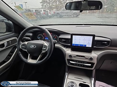 Used 2023 Ford Explorer XLT w/ Equipment Group 202A image 30