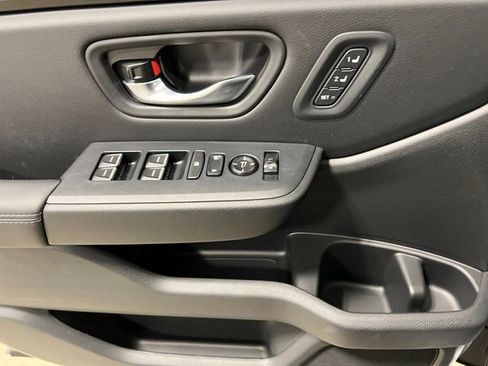 New 2025 Honda Pilot Touring image 12