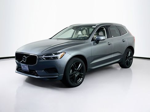 Used 2020 Volvo XC60 T5 Momentum w/ Protection Package AWD/4WD image 1